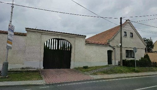 Kladenská, Pletený Újezd