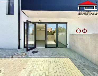 Pronájem obchodního prostoru 55 m²
