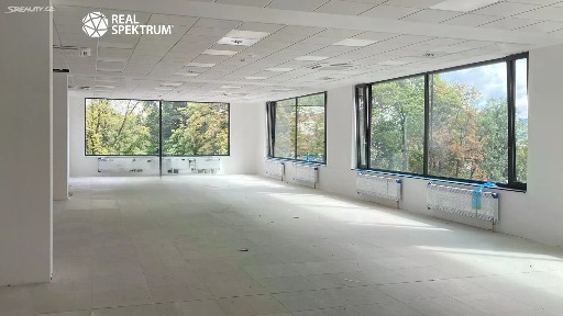 Pronájem kanceláře 100 m²