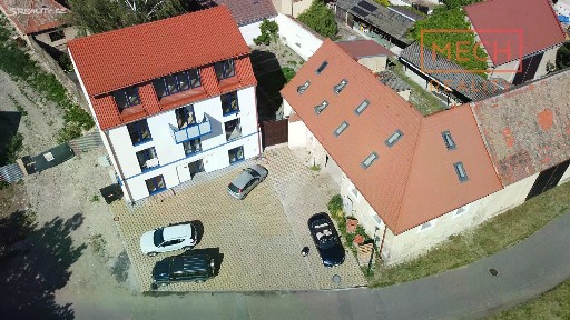 Pronájem bytu 1+kk 35 m²