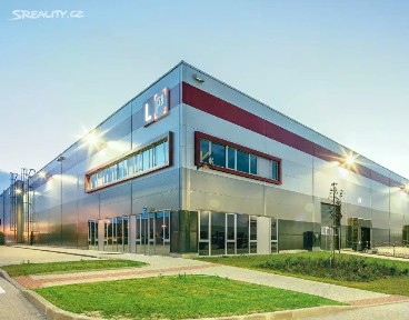Pronájem kanceláře 550 m²