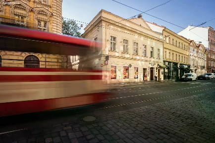 Pronájem obchodního prostoru 57 m²