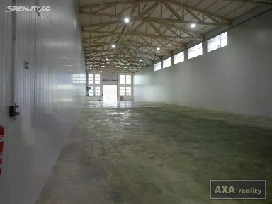 Pronájem skladového prostoru 2376 m²