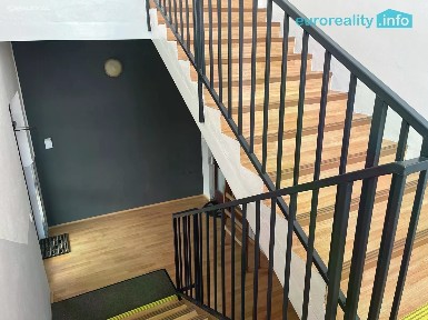 Pronájem kanceláře 64 m²