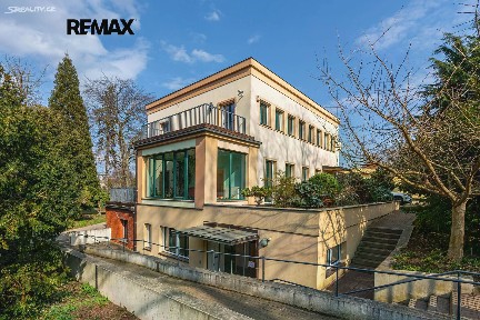 Prodej činžovního domu 675 m²