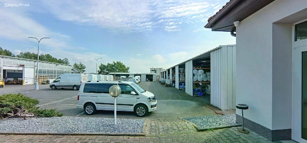 Pronájem skladového prostoru 1876 m²