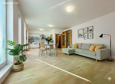 Pronájem bytu 2+kk 66 m²