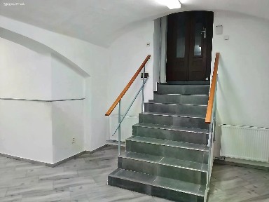Pronájem kanceláře 83 m²