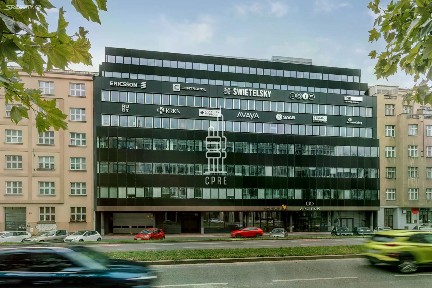 Pronájem kanceláře 208 m²