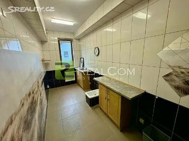 Pronájem obchodního prostoru 8 m²