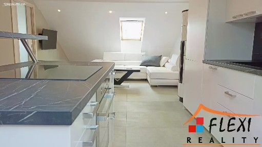 Pronájem bytu 2+kk 65 m²