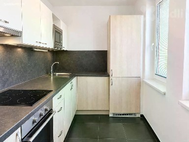 Pronájem bytu 3+1 77 m²