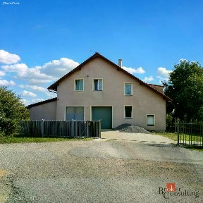 Prodej rodinného domu 290 m², pozemek 780 m²