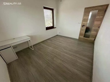 Pronájem bytu pokoje 13 m²