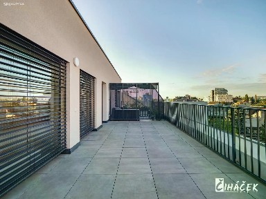 Pronájem bytu 2+kk 41 m²