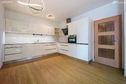 Lišejníková, Brno - Žebětín