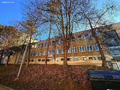 Pronájem skladového prostoru 30 m²
