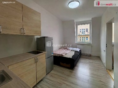 Západní, Karlovy Vary