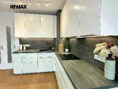 Pronájem bytu 3+kk 80 m²