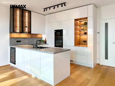Pronájem bytu 4+kk 129 m²