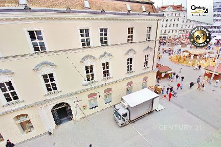 Pronájem kanceláře 100 m²
