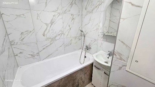 Pronájem bytu 2+kk 40 m²