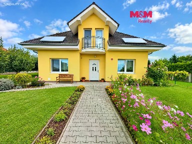 Pronájem rodinného domu 176 m², pozemek 1116 m²
