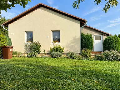 Pronájem rodinného domu 94 m², pozemek 859 m²