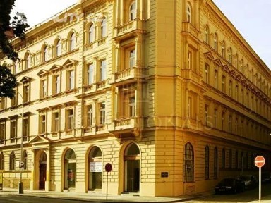 Pronájem kanceláře 104 m²