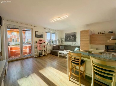 Pronájem bytu 2+kk 52 m²