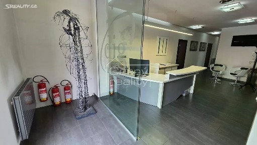 Pronájem kanceláře 140 m²