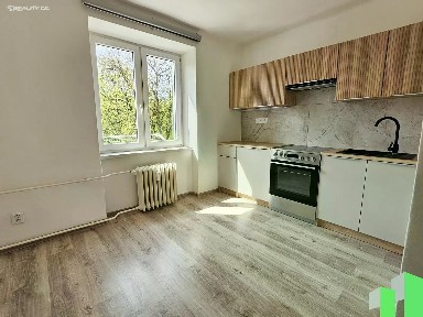Pronájem bytu 1+1 27 m²