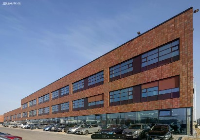 Pronájem kanceláře 1311 m²
