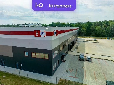Pronájem skladového prostoru 8700 m²