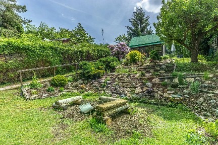 Ke Studánce, Hrusice