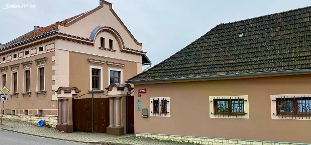 Všetatská, Čečelice
