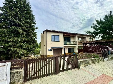 Pronájem rodinného domu 180 m², pozemek 486 m²
