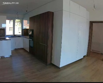 Břest