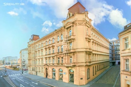 Pronájem kanceláře 104 m²
