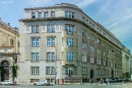 Pronájem kanceláře 131 m²
