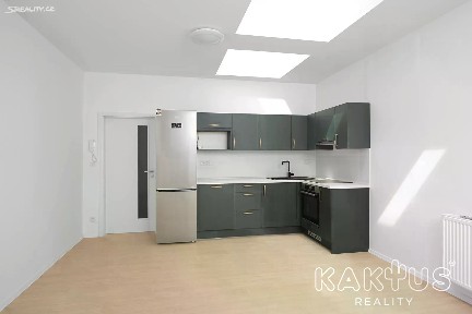 Pronájem bytu 1+kk 29 m²