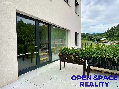 Pronájem obchodního prostoru 82 m²