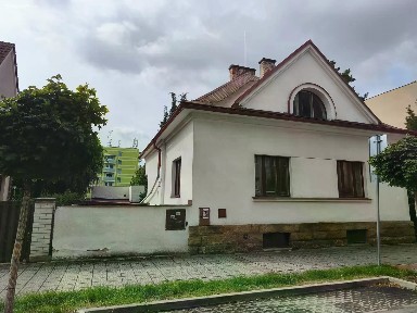 Prodej komerční nemovitosti 840 m²