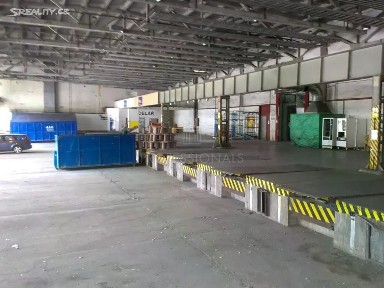 Pronájem skladového prostoru 423 m²