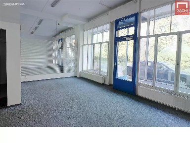 Pronájem obchodního prostoru 37 m²