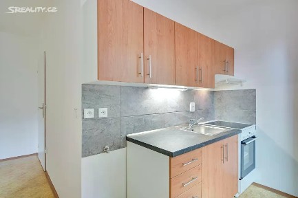 Pronájem bytu 1+1 34 m²