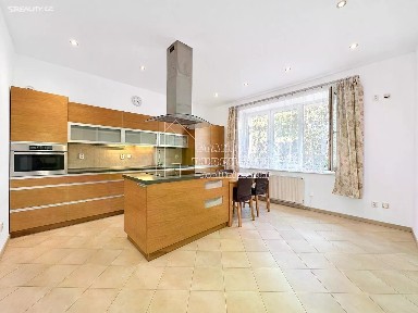 Pronájem bytu 2+1 72 m²