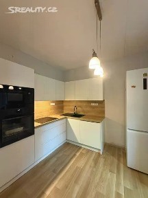 Pronájem bytu 1+1 40 m²