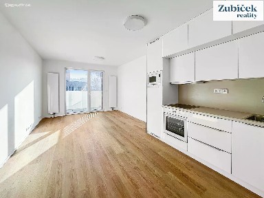 Pronájem bytu 1+kk 34 m²