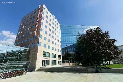 Pronájem kanceláře 135 m²
